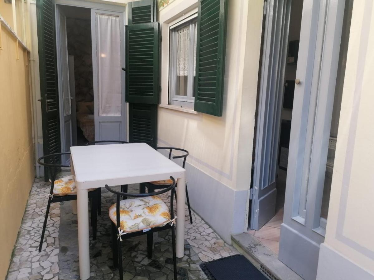 La Casina Giramondo Di Ele Viareggio Ngoại thất bức ảnh